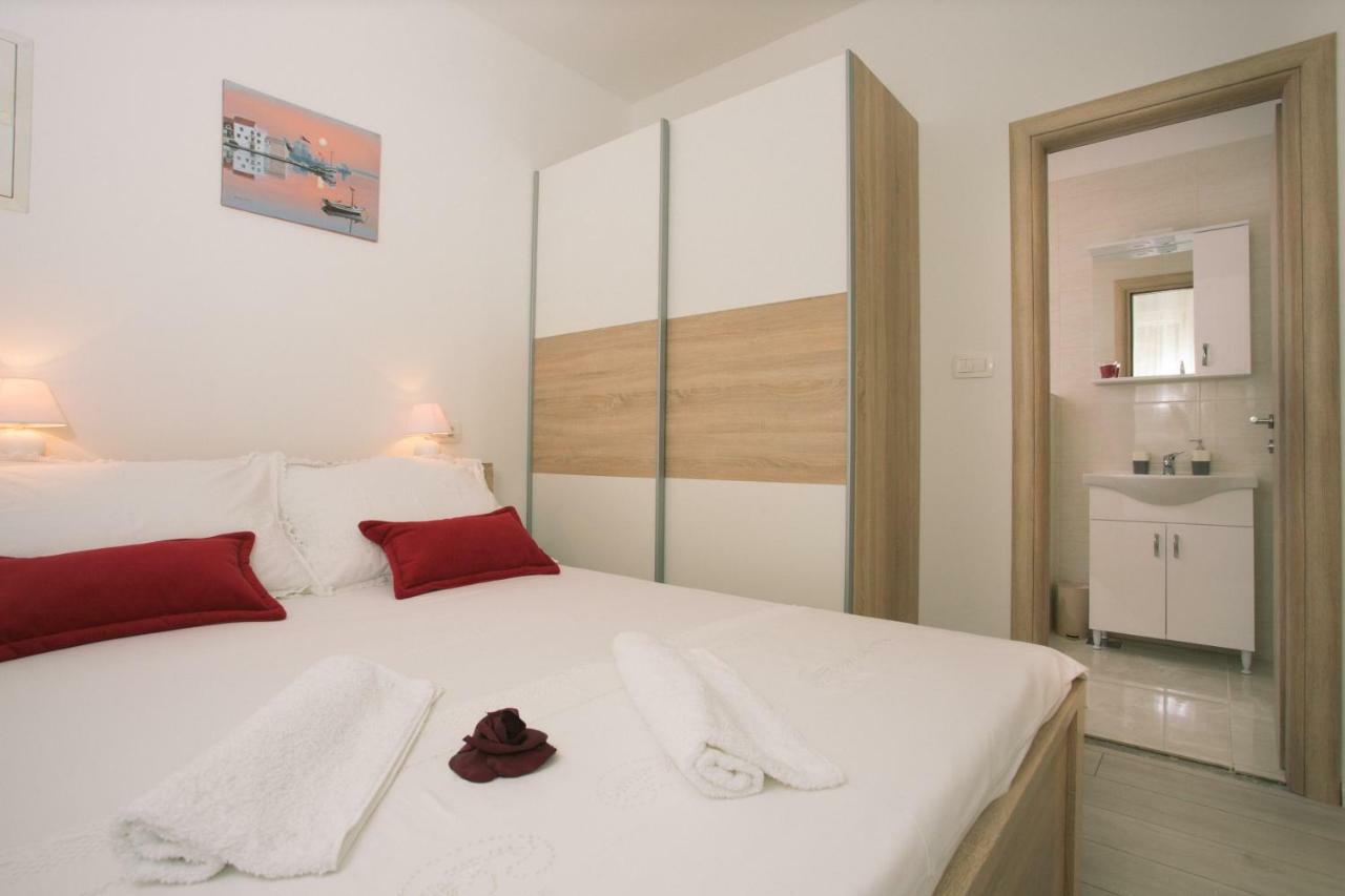 Apartments Kampanel Kaštela Buitenkant foto