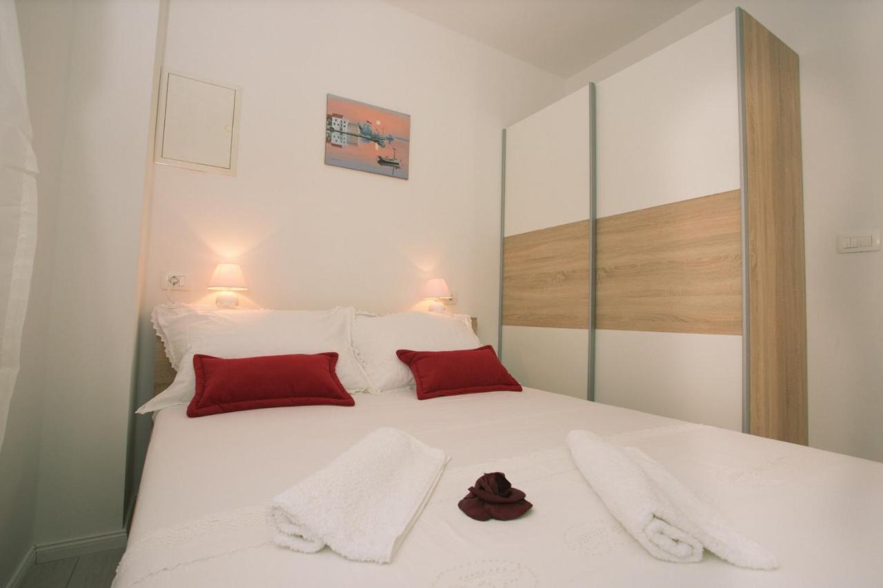 Apartments Kampanel Kaštela Buitenkant foto